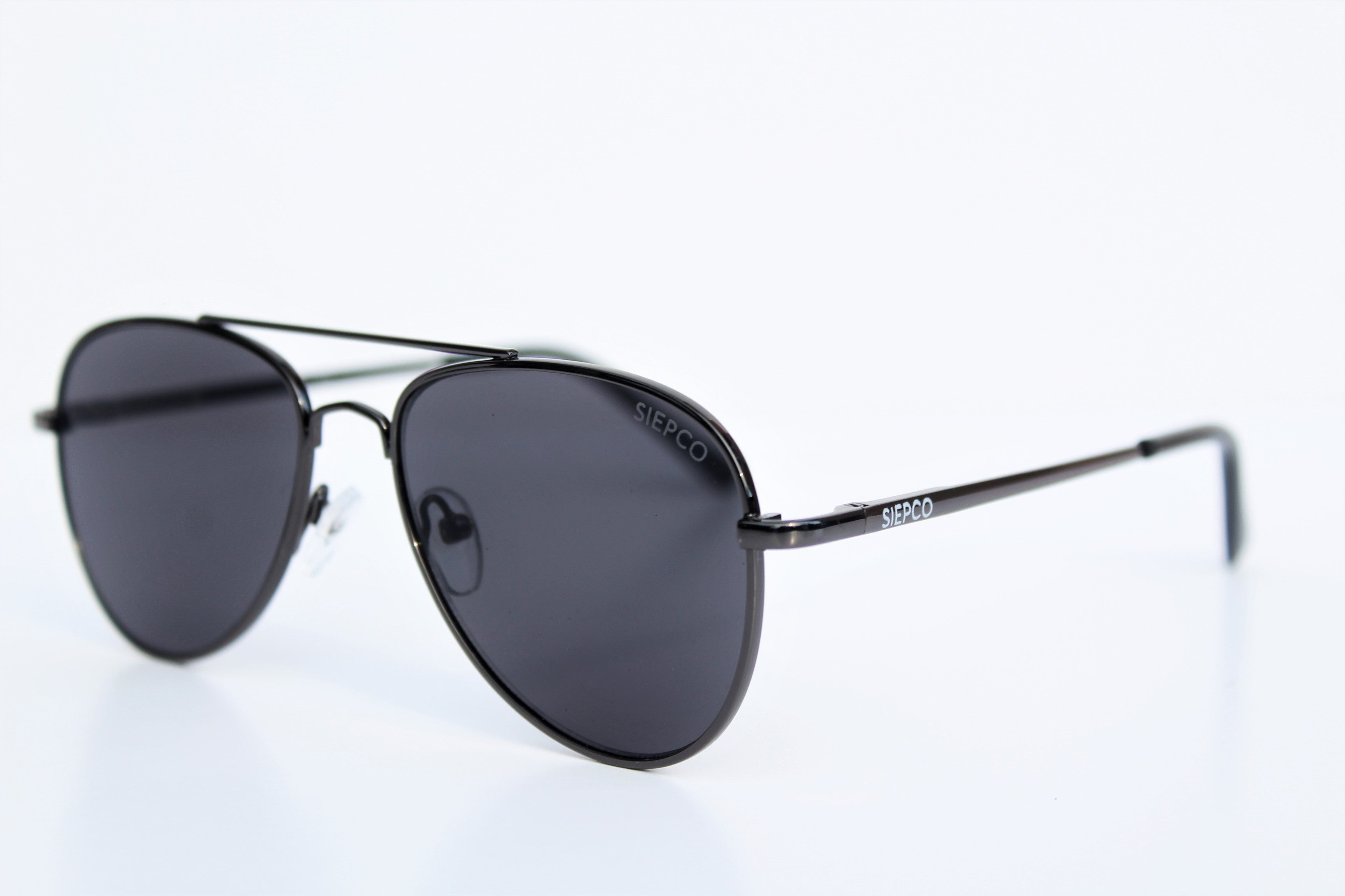 SIEPCO Canada’s high-quality Aviator children's sunglasses feature UV400 protection