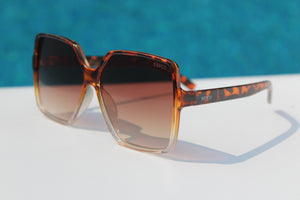 Women's Oversized Square Frame Sunglasses